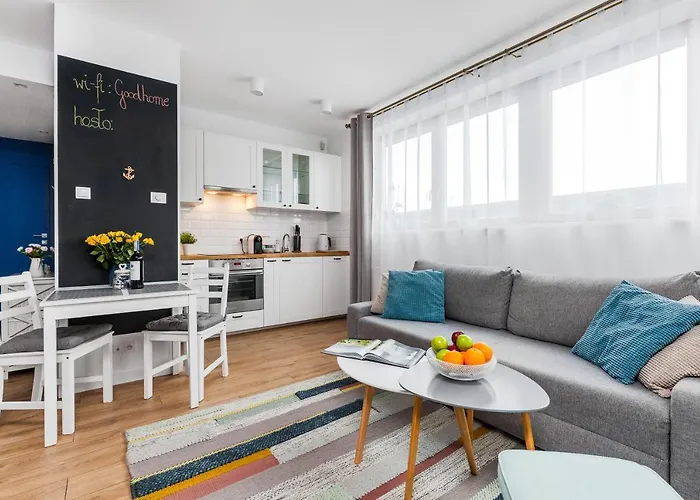 Goodhome - Sea Towers Apartament